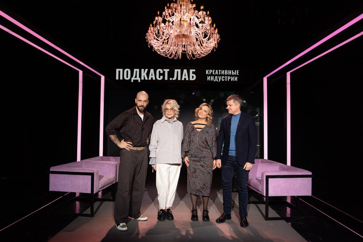 Лина АРИФУЛИНА и ST о проекте «Голос Поэта»: оживший Маяковский, танцы Пушкиных и поэтическая библиотека